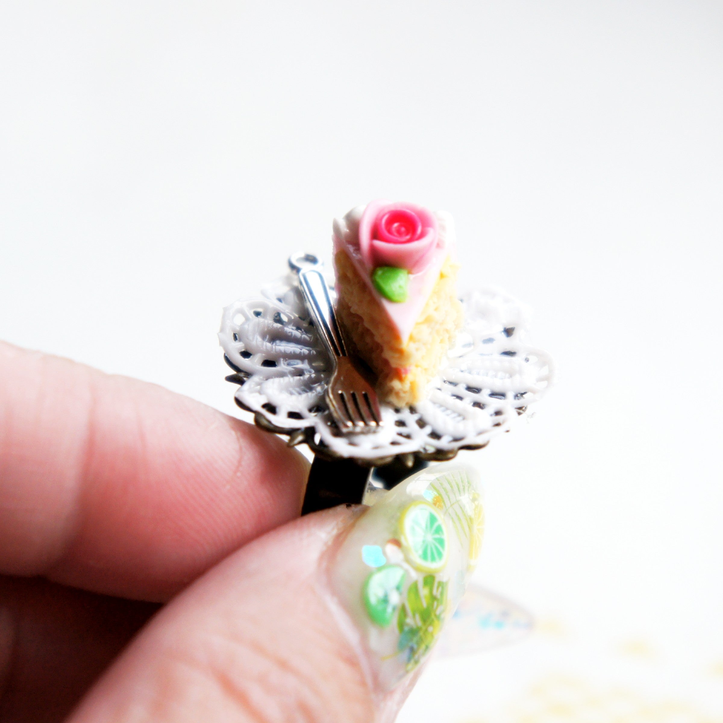 Strawberry Rose Cake Slice Ring