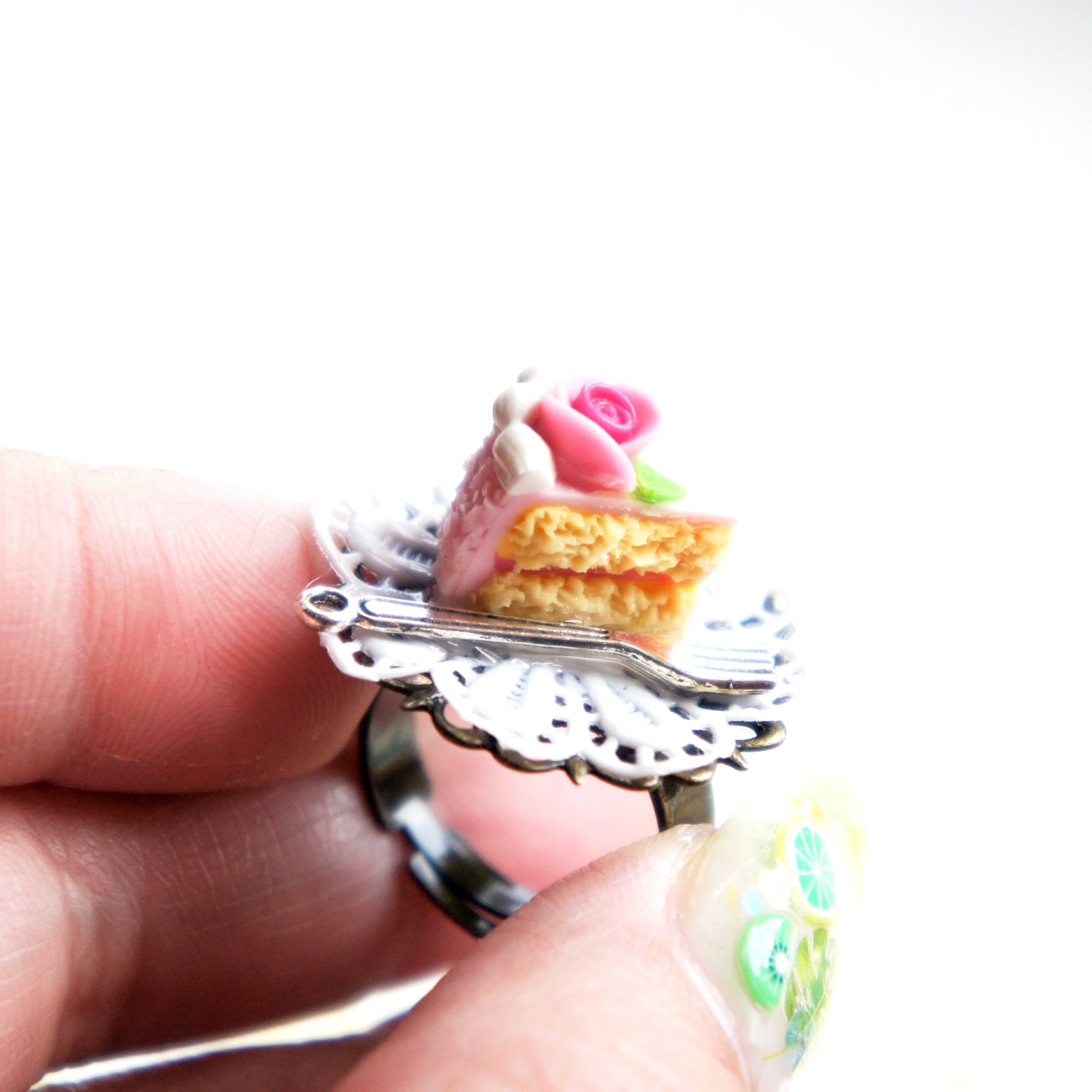 Strawberry Rose Cake Slice Ring