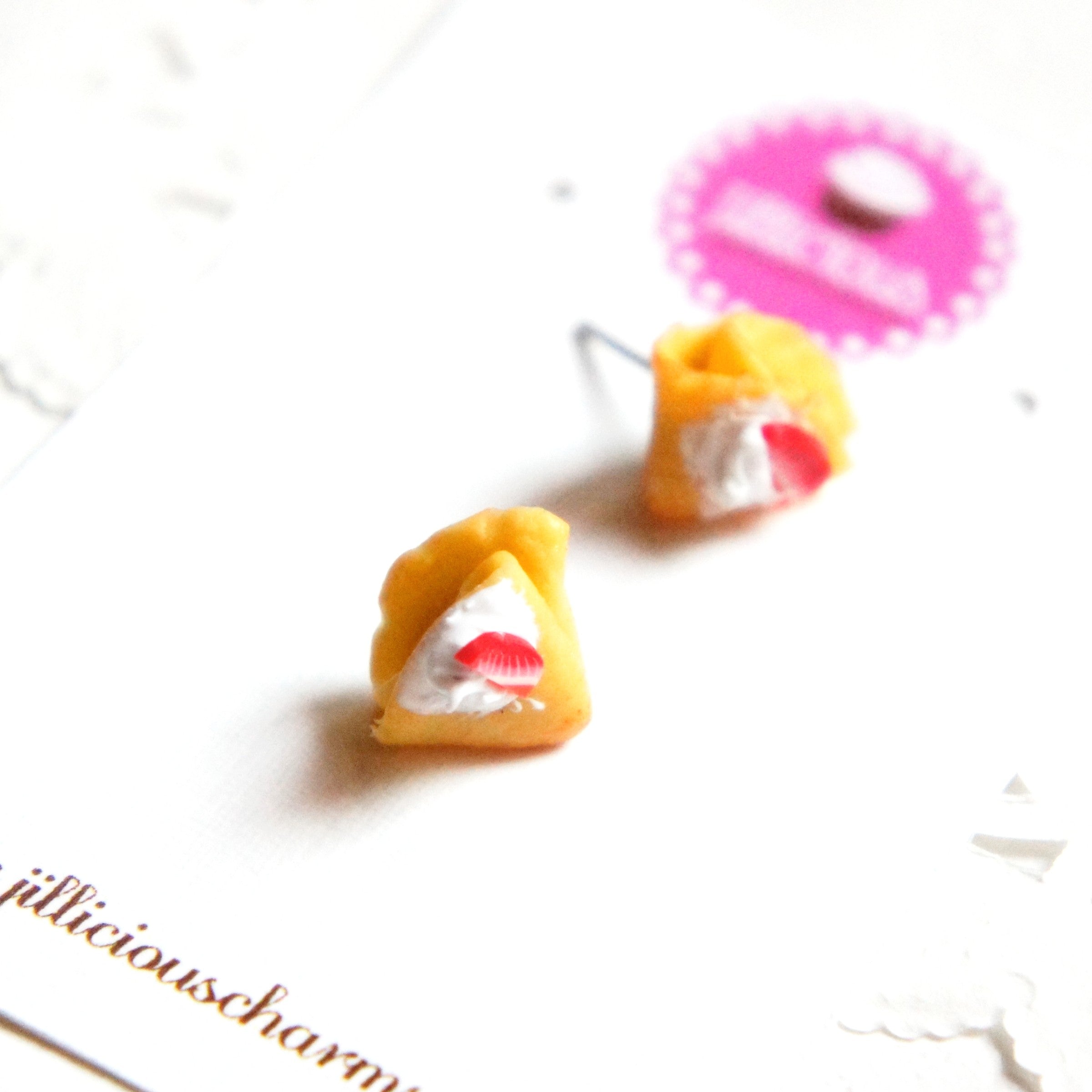 Crepe Stud Earrings