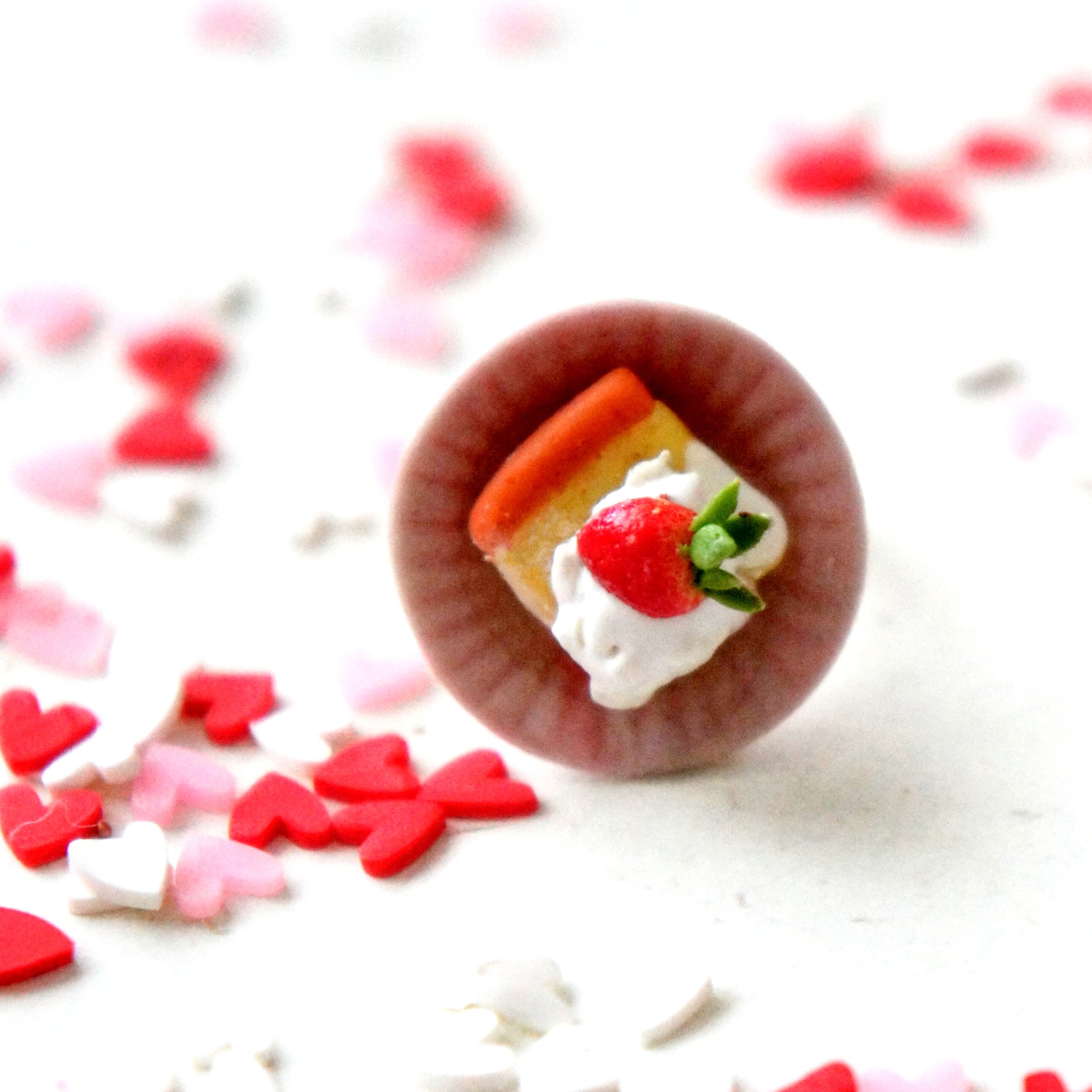 Strawberry Pound Cake Ring