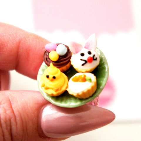 Easter Cupcakes Plate Ring
