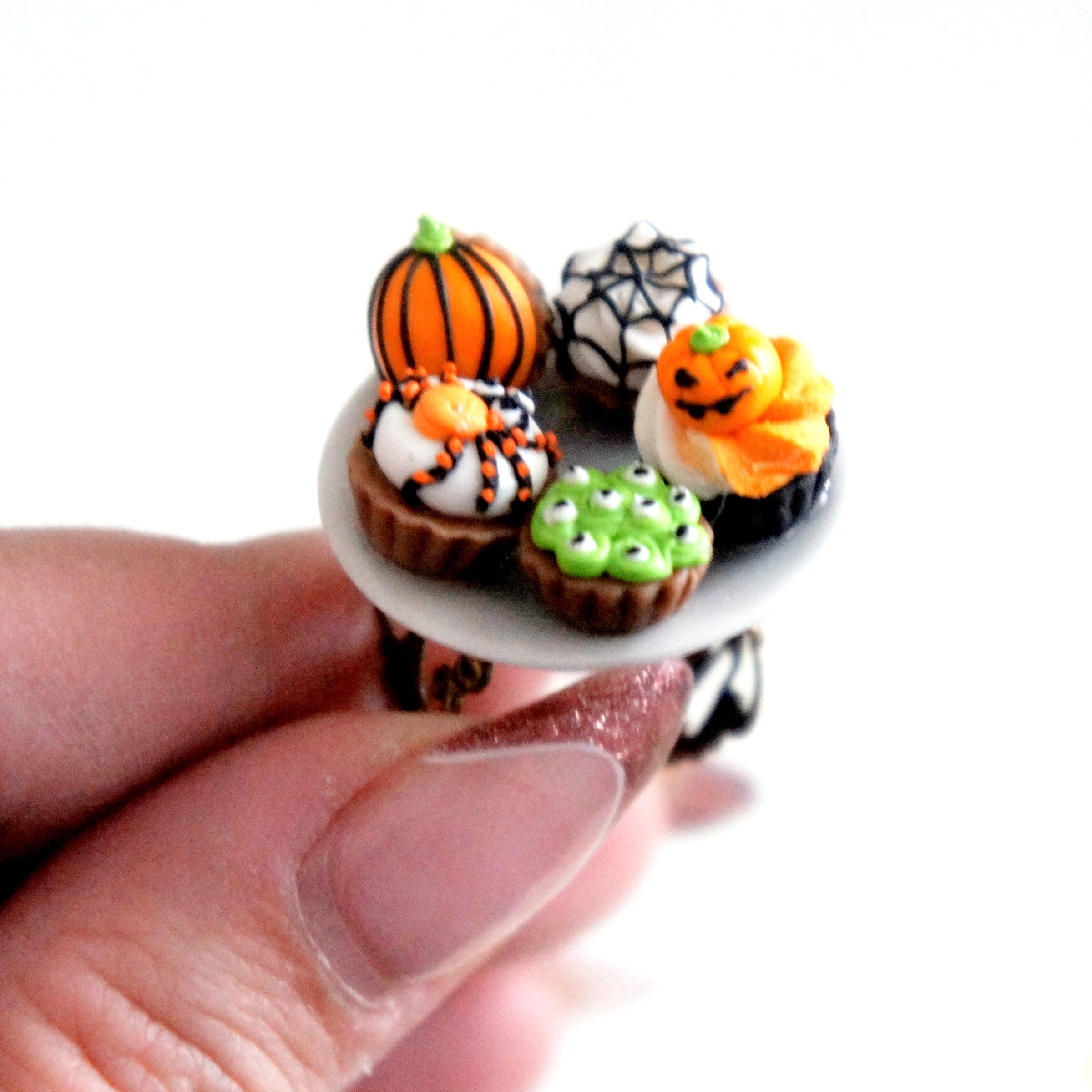 Halloween Cupcakes Plate Ring - Jillicious charms and accessories