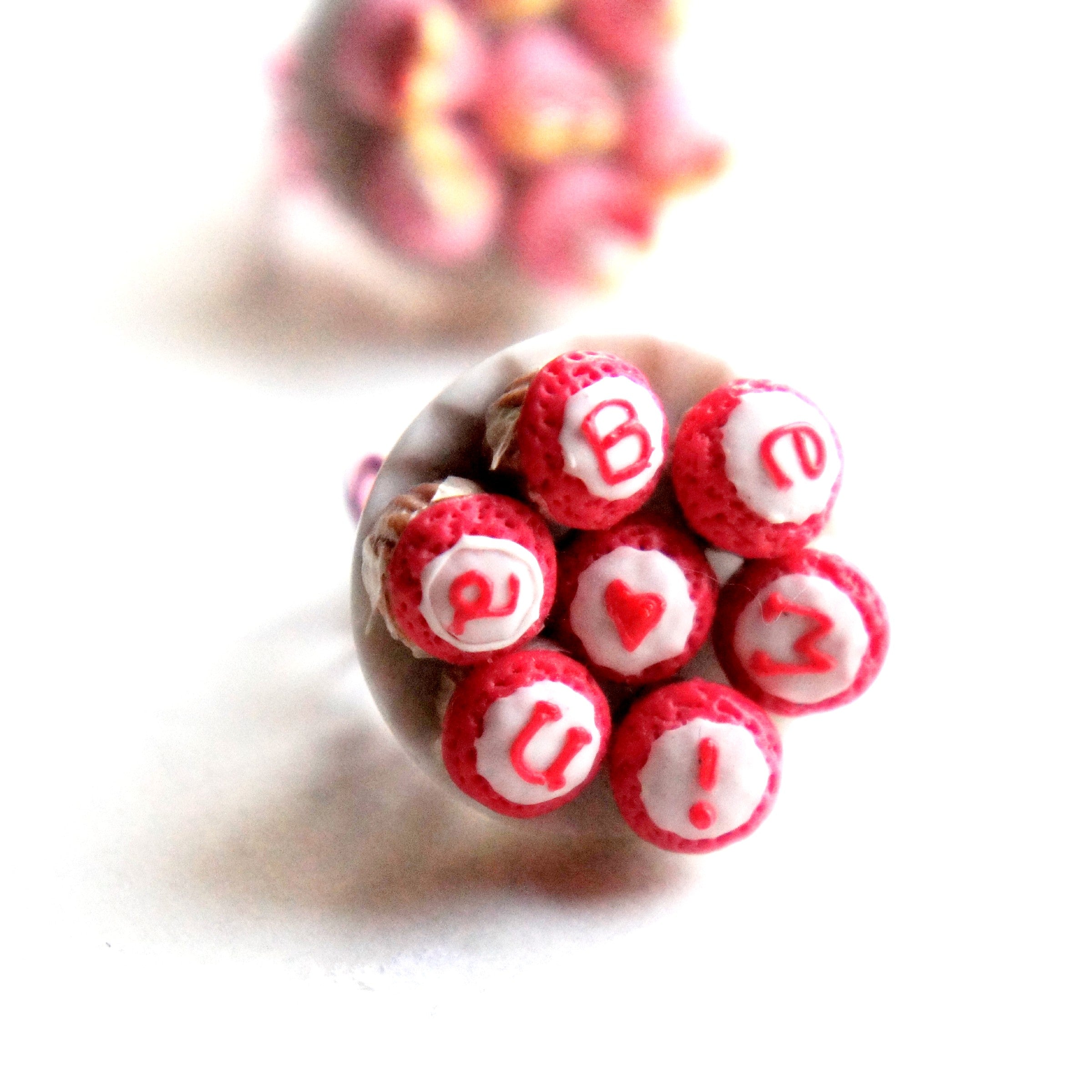 Valentine's Day Cupcakes Ring - Jillicious charms and accessories