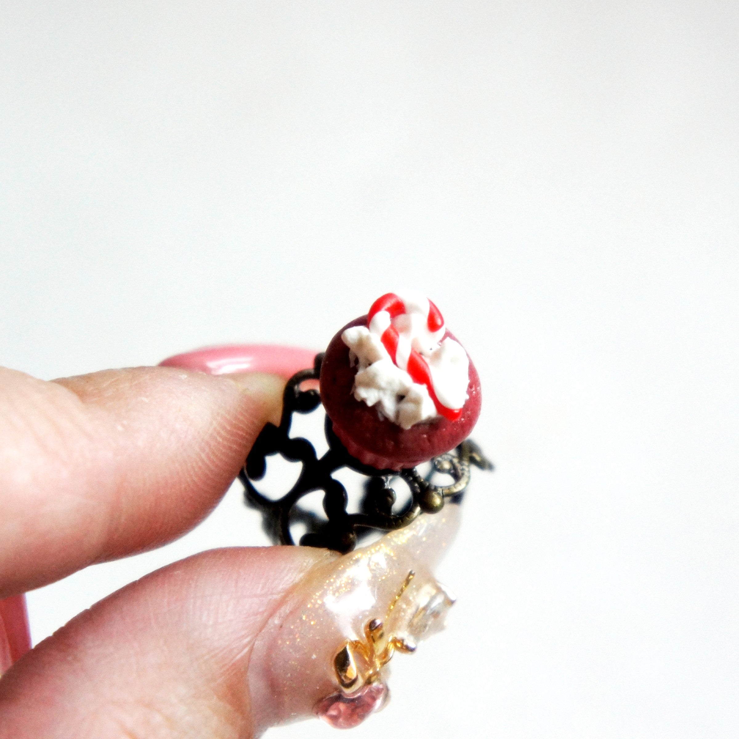 Candy Cane Cupcake Ring