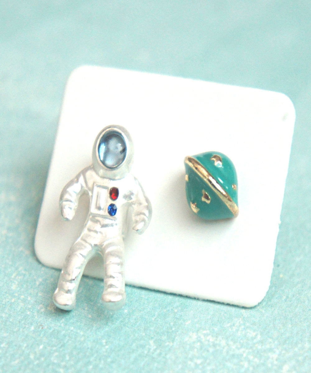 Astronaut Stud Earrings - Jillicious charms and accessories